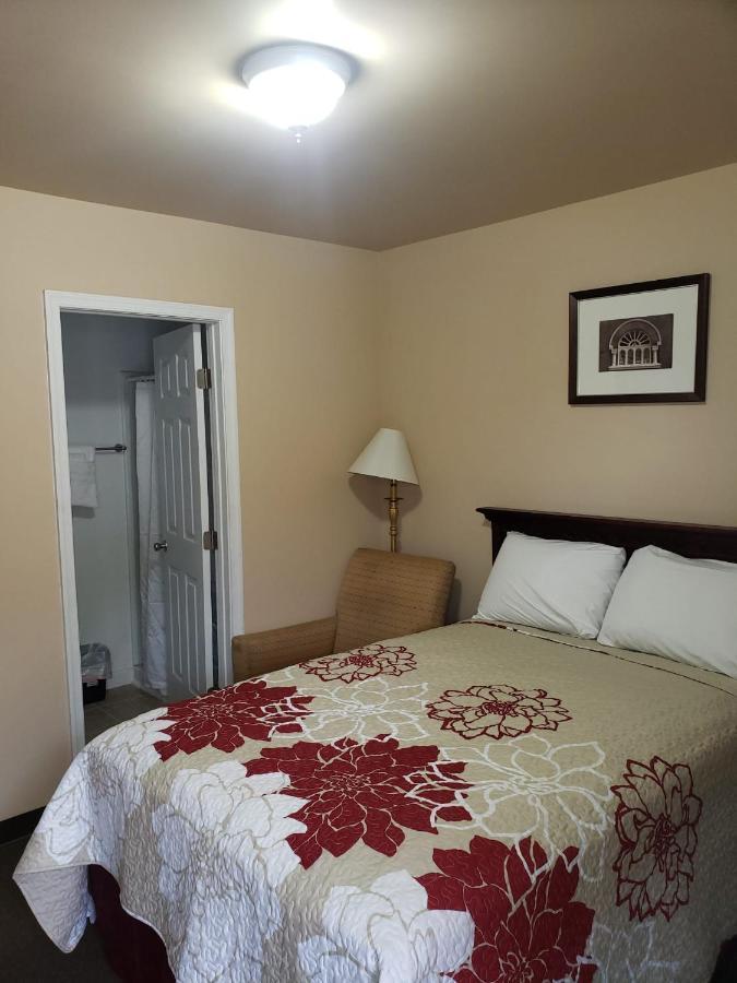 Clarysville Motel Frostburg Buitenkant foto